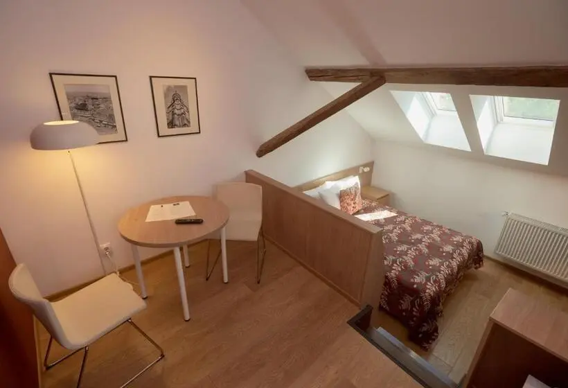 Deluxe-huone, Guest House 1568
