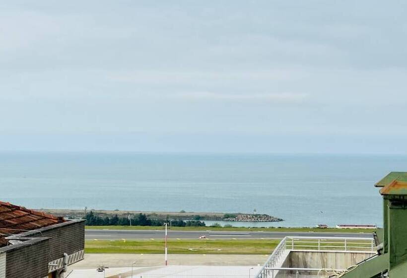 سوییت با چشم‌انداز دریا, Yusra Suit Trabzon