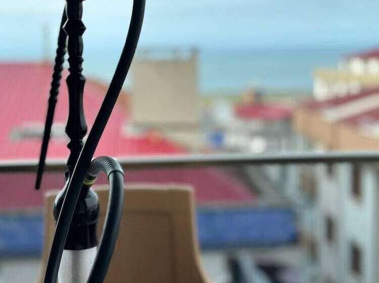 سوییت با چشم‌انداز دریا, Yusra Suit Trabzon