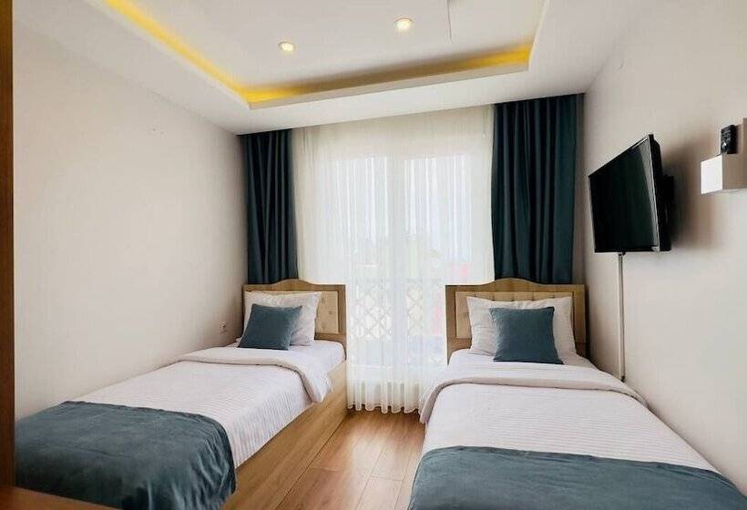 سوییت با چشم‌انداز دریا, Yusra Suit Trabzon