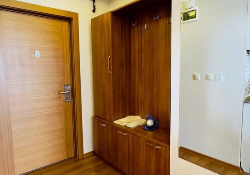 سوییت با چشم‌انداز دریا, Yusra Suit Trabzon