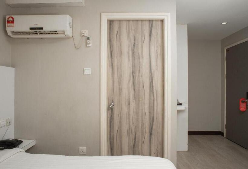 غرفة قياسية, Capital O 90083 Riverfront Inn