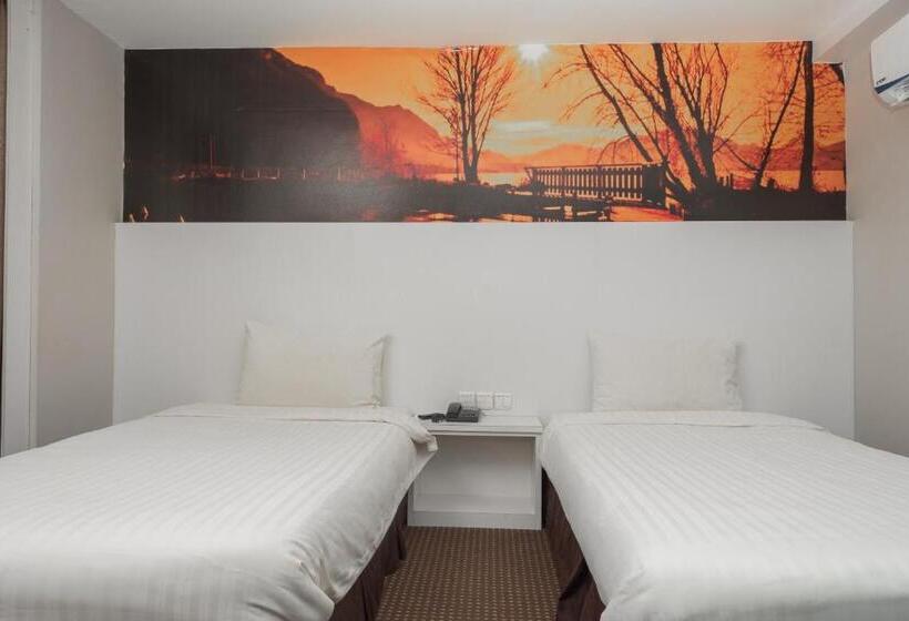 디럭스 룸, Capital O 90083 Riverfront Inn