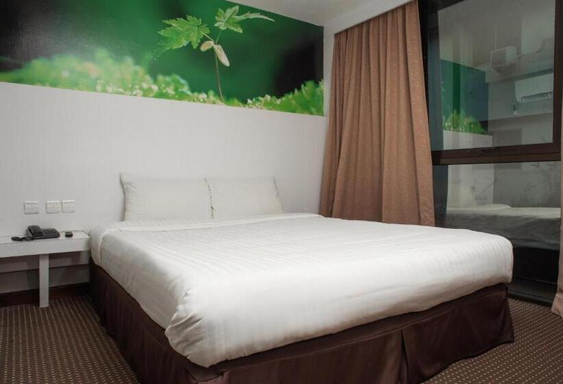 스탠다드 룸 킹사이즈 침대, Capital O 90083 Riverfront Inn