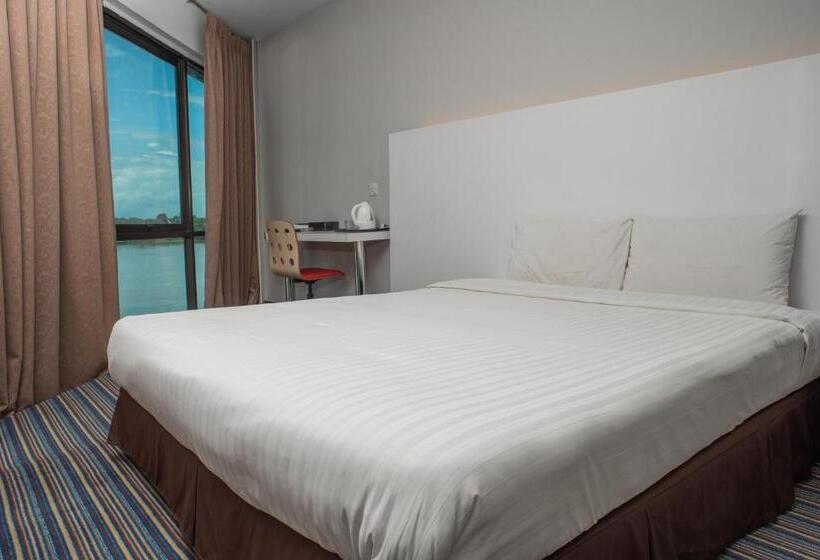 غرفة ديلوكس سرير كينج, Capital O 90083 Riverfront Inn