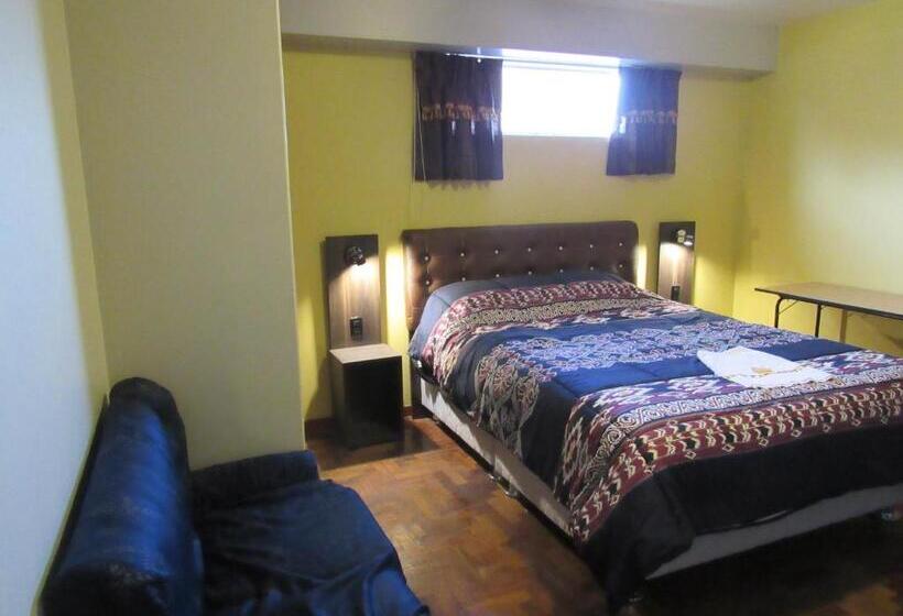 غرفة قياسية, Sueños Dorados