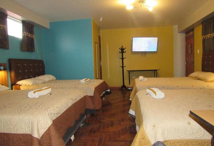 غرفة قياسية رباعية, Sueños Dorados