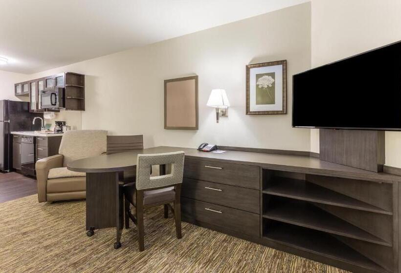 Студия Стандарт, Candlewood Suites   Davenport, An Ihg