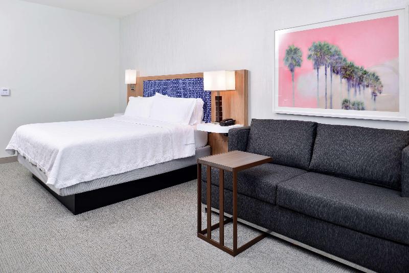 חדר סטנדרט עם מיטת קינג, Hampton Inn Tampa Downtown Channel District