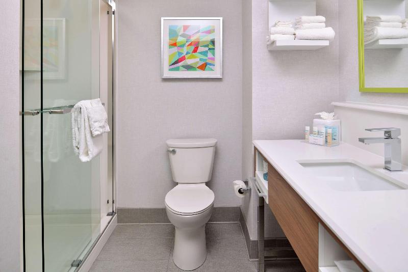 חדר סטנדרט עם מיטת קינג, Hampton Inn Tampa Downtown Channel District