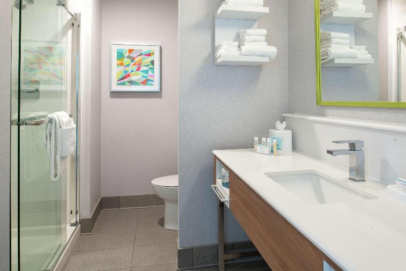 غرفة قياسية سرير كينج, Hampton Inn Tampa Downtown Channel District