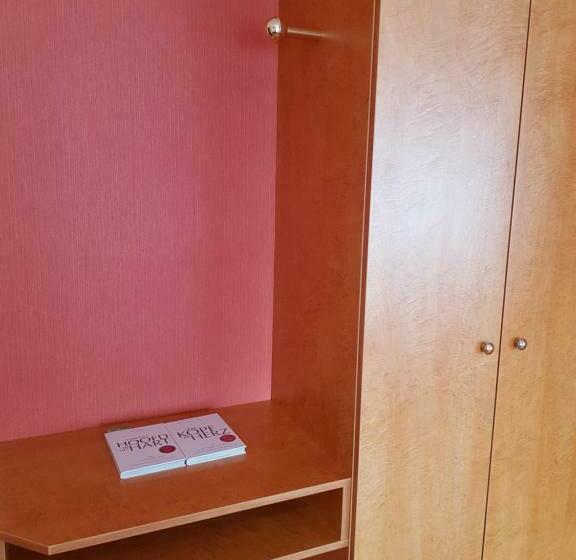 غرفة قياسية فردية, Zum Moseltal