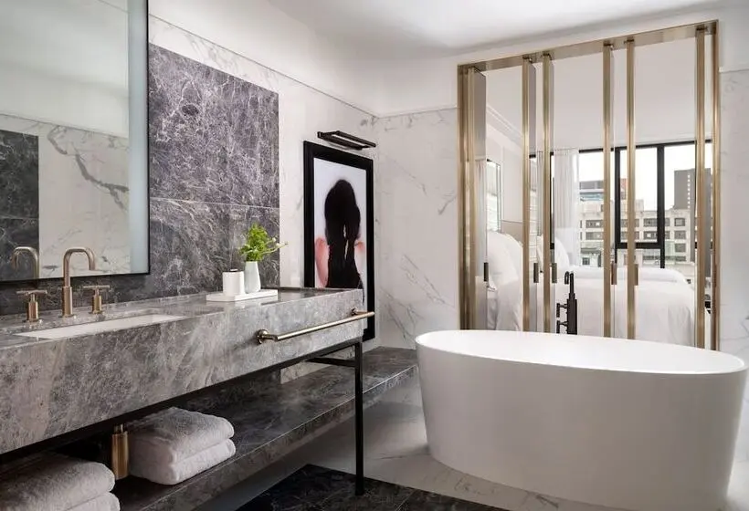 障害者適応デラックスルーム, Four Seasons Hotel Montreal