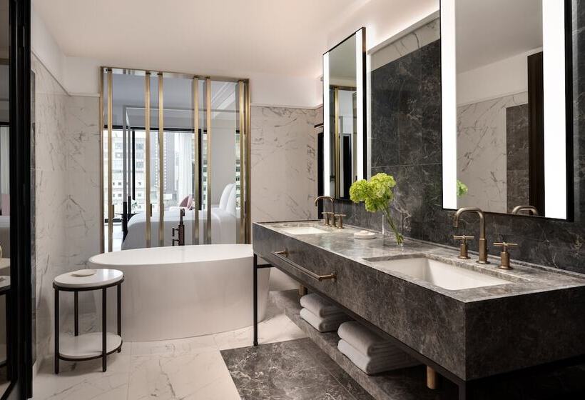 Номер Премиум, Four Seasons Hotel Montreal