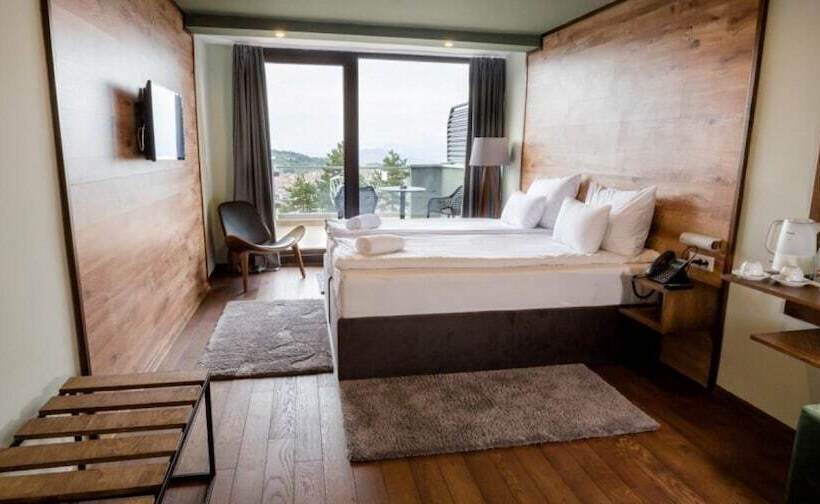 سوییت جونیور, Panorama Hotel & Spa