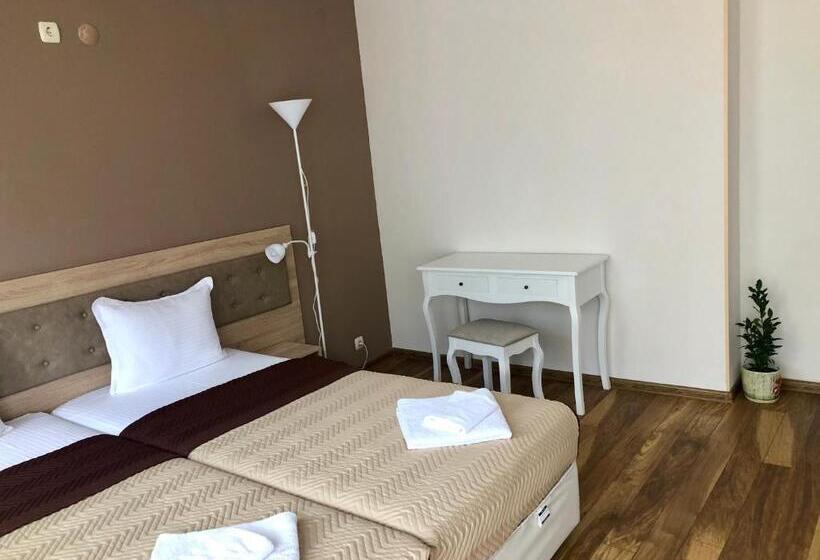 اتاق استاندارد با بالکن, Family Hotel Ring & Thermal
