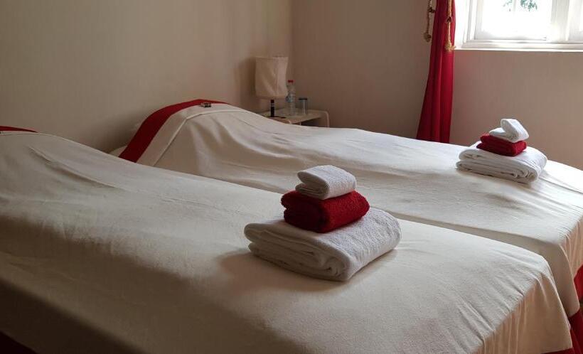 اتاق راحتی سه تخته, Lovasoa 4c