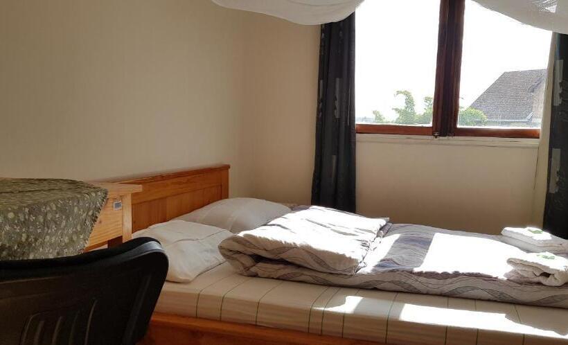 اتاق استاندارد با سرویس بهداشتی مشترک, Lovasoa 4c