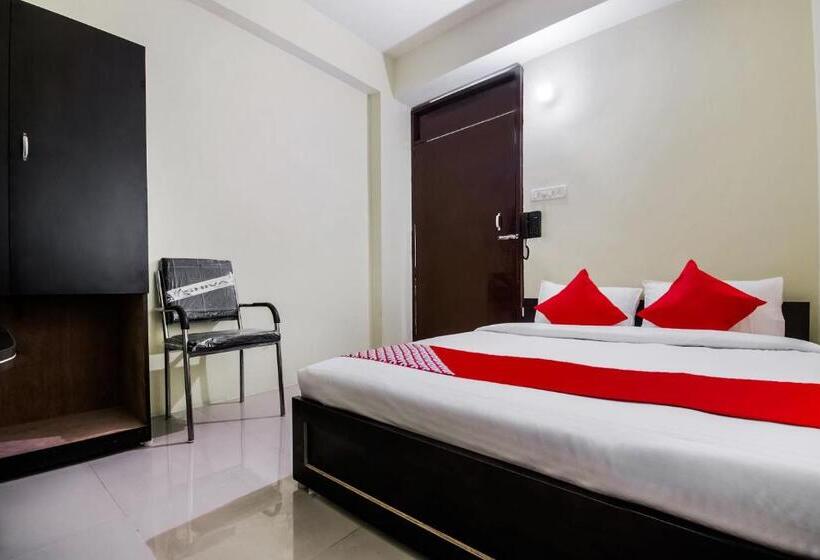 Трехместный Номер Классика, Oyo 26664 Hotel Kumar Inn
