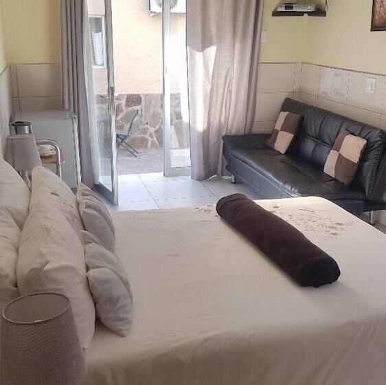 חדר משפחתי, Esperanca Guesthouse