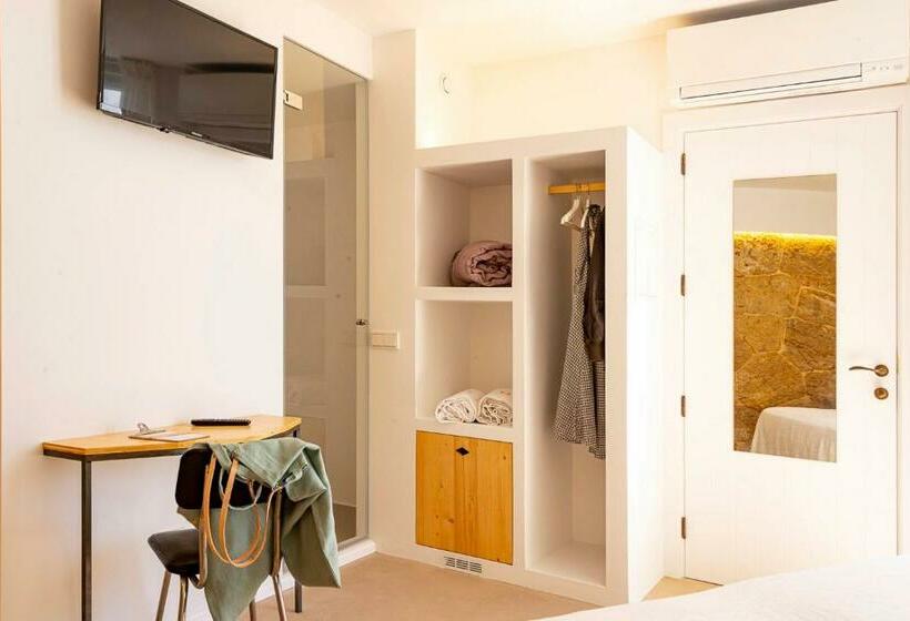 스탠다드 룸, Noualt