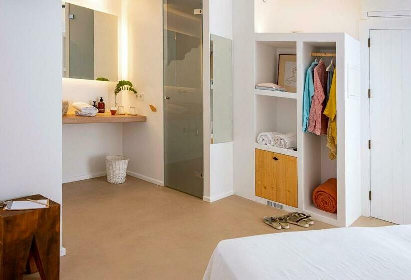 스탠다드 룸, Noualt