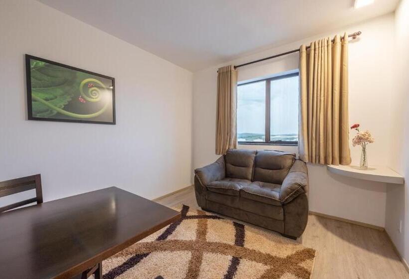 标准工作室, Via Garden Varginha