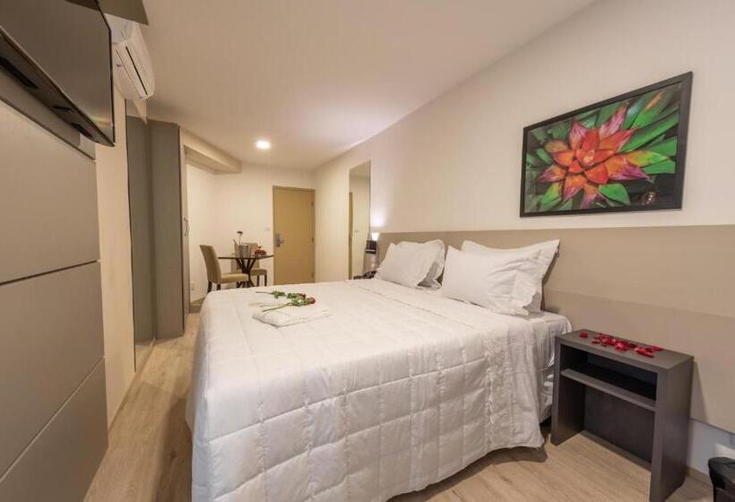 标准间带漩涡浴缸, Via Garden Varginha