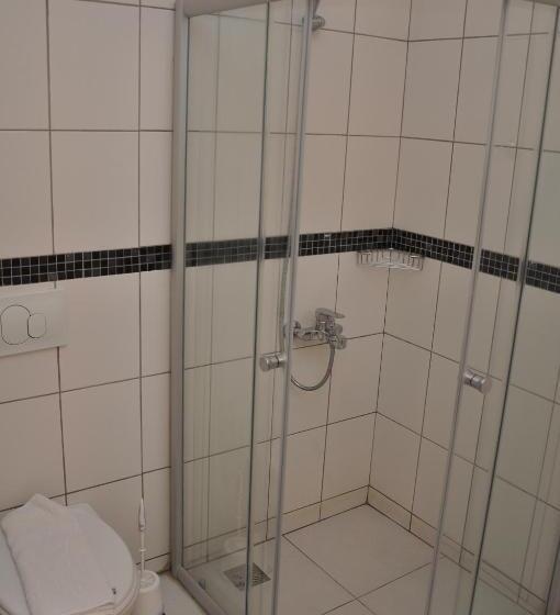 Quarto Quádruplo Estandar, Water Garden Apart Otel