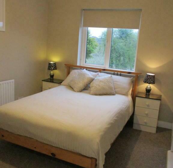 חדר סטנדרט נוף לגינה, Whitaker Lodge Bed & Breakfast