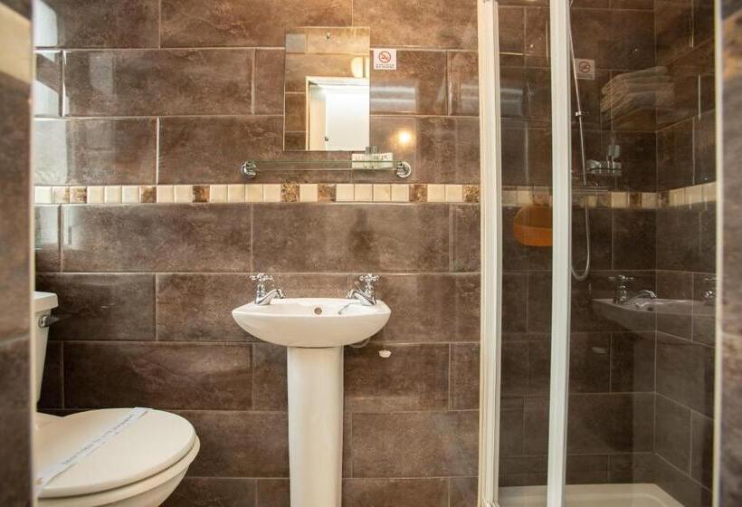 חדר סטנדרט נוף לגינה, Whitaker Lodge Bed & Breakfast