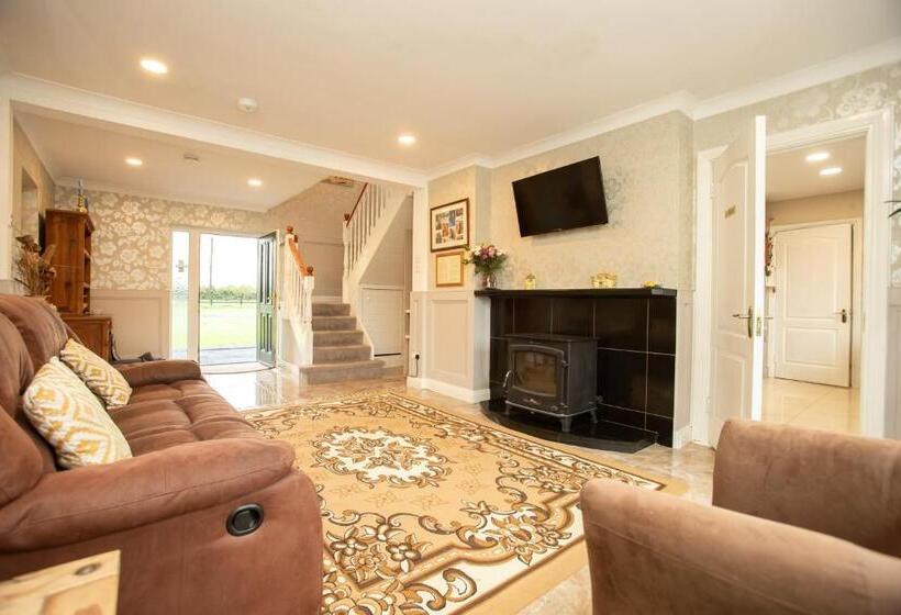 חדר משפחתי, Whitaker Lodge Bed & Breakfast