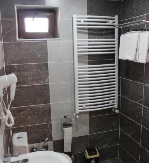 バルコニー付きスタンダードトリプルルーム, Ketino S Home