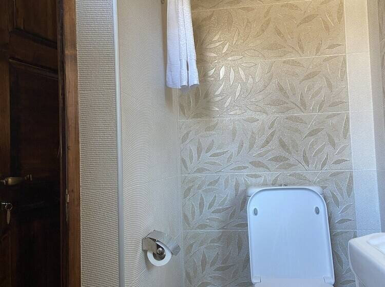 اتاق خانوادگی, Khoreayi Dzor