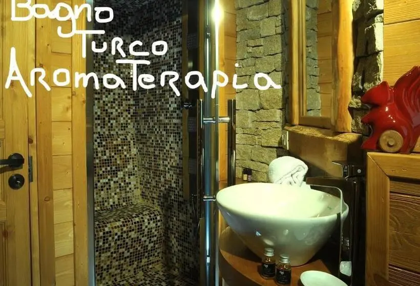 سوئیت با تخت بزرگ, Aparthotel Foyer D Antan Suite Con Caminetto Hammam O Vasca Idromassaggio