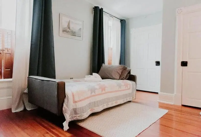 キングサイズベッドのデラックスルーム, Georges On York B&b