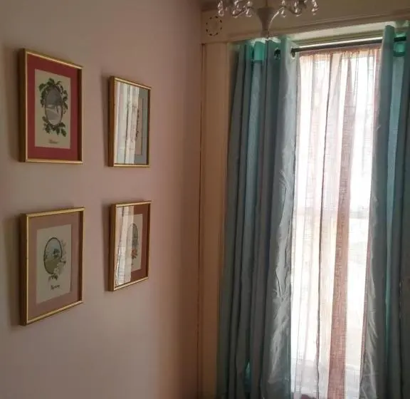 キングサイズベッドのスタンダードルーム, Georges On York B&b