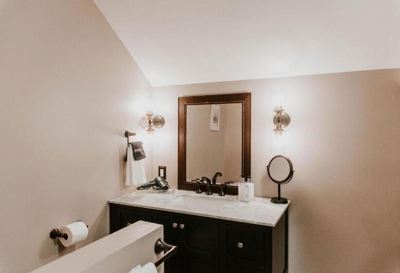 高级大房间, Georges On York B&b