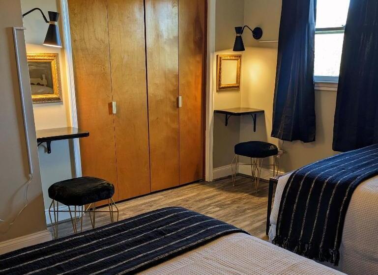 3间卧室的房子, Georges On York B&b