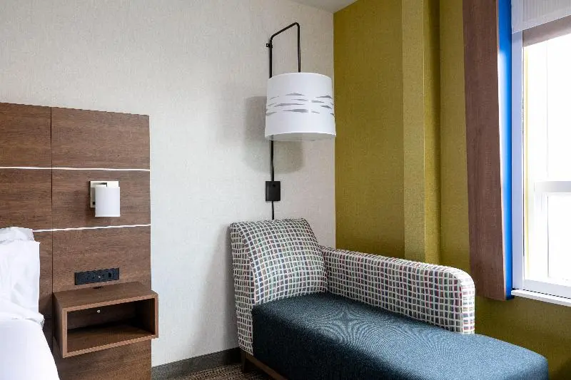 Standard-invahuone King-vuode, Holiday Inn Express Lethbridge Southeast, An Ihg
