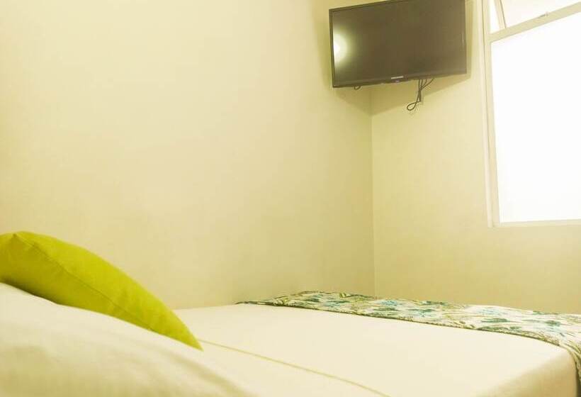 חדר סטנדרט, Macedonia Plaza Medellin