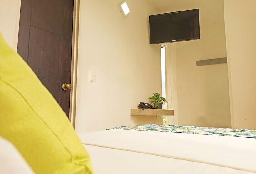 חדר סטנדרט יחיד, Macedonia Plaza Medellin