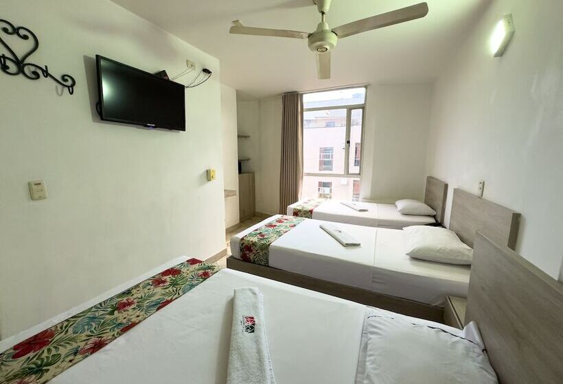 חדר סטנדרט לשלושה, Macedonia Plaza Medellin