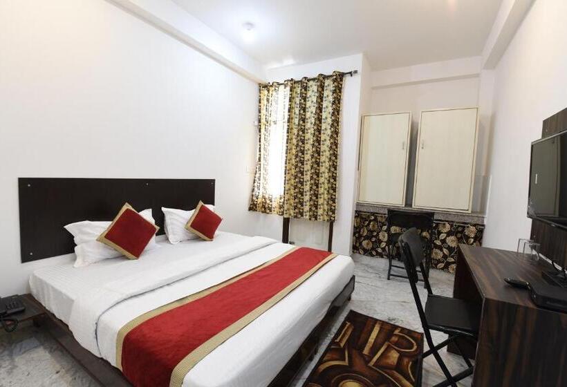 חדר קלאסי לשלושה, Oyo 18982 Ooak Homes