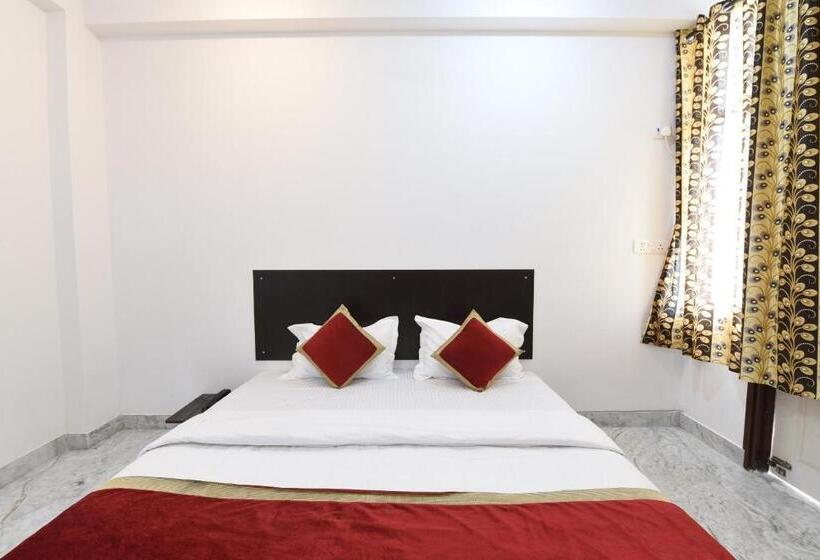 חדר קלאסי לשלושה, Oyo 18982 Ooak Homes