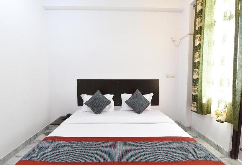 חדר קלאסי לשלושה, Oyo 18982 Ooak Homes