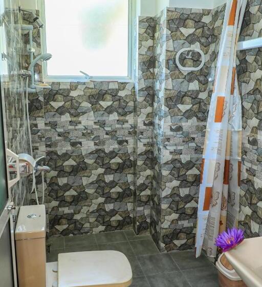 غرفة عائلية مطلّة علي البحر, Ayomal Beach Paradise