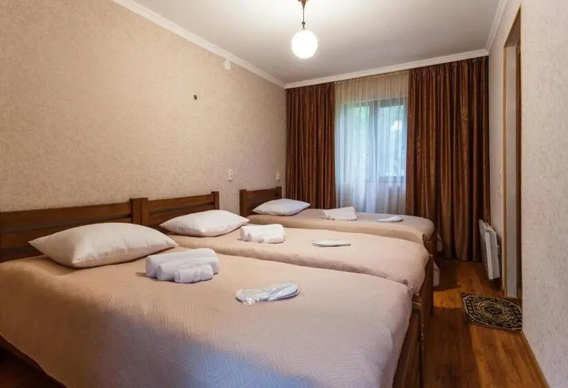 اتاق استاندارد سه نفره, Panorama Guesthouse