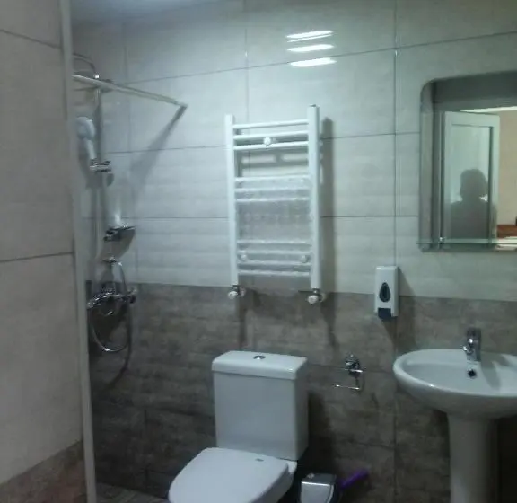 اتاق استاندارد چهار تخته, Panorama Guesthouse