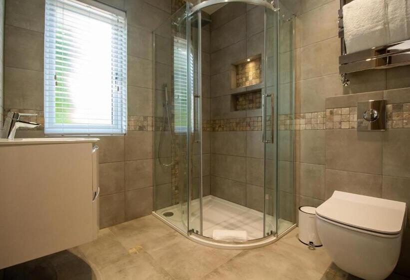 דירת חדר דלוקס, Signature Suites